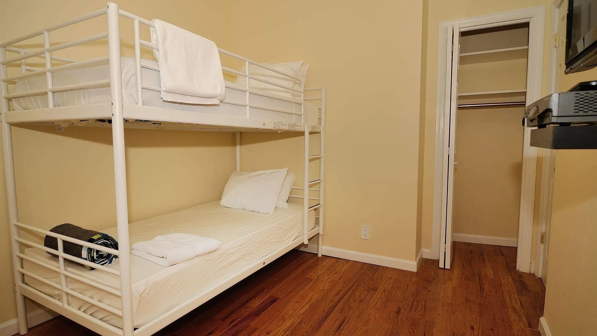 Auberge de jeunesse Rostel à New York États-Unis