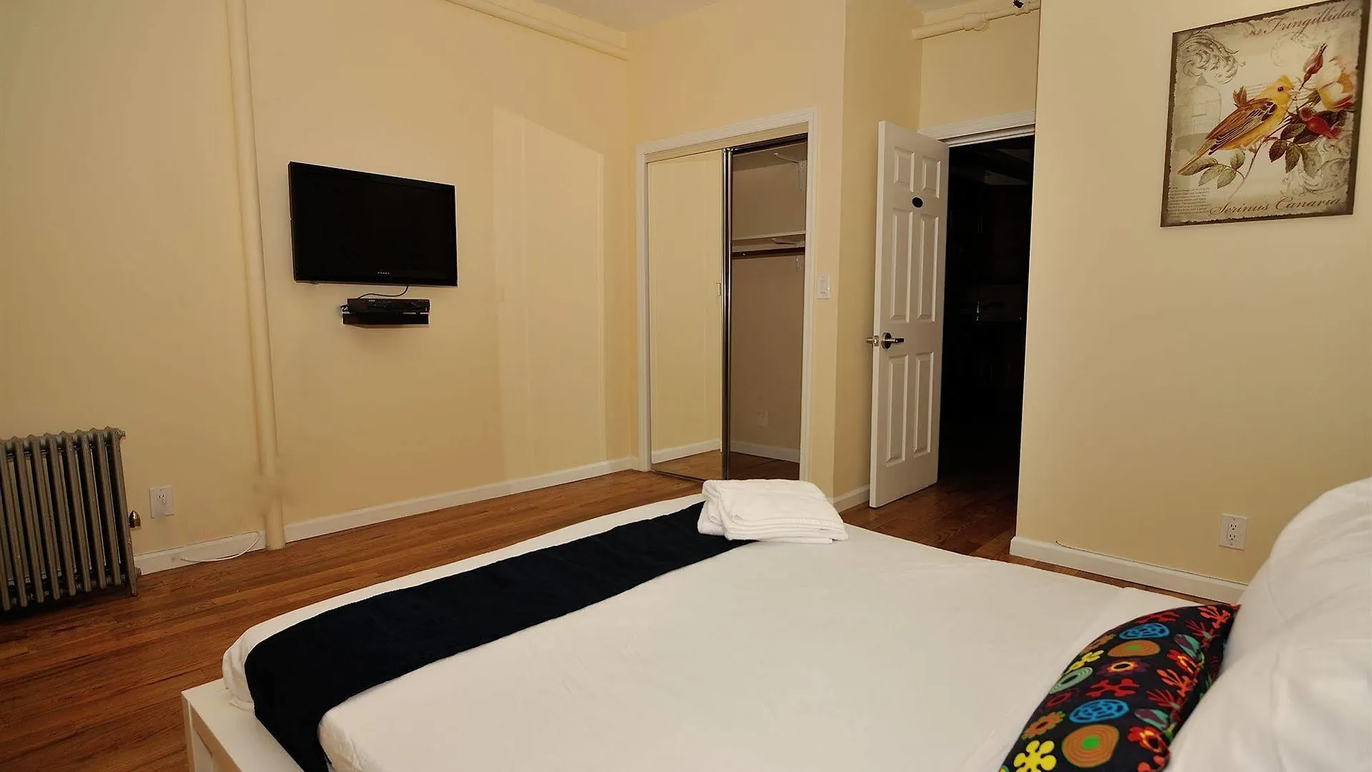 Rostel Hostel New York